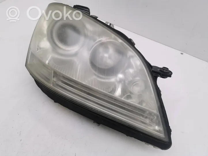 Mercedes-Benz ML W164 Phare frontale A0038205126