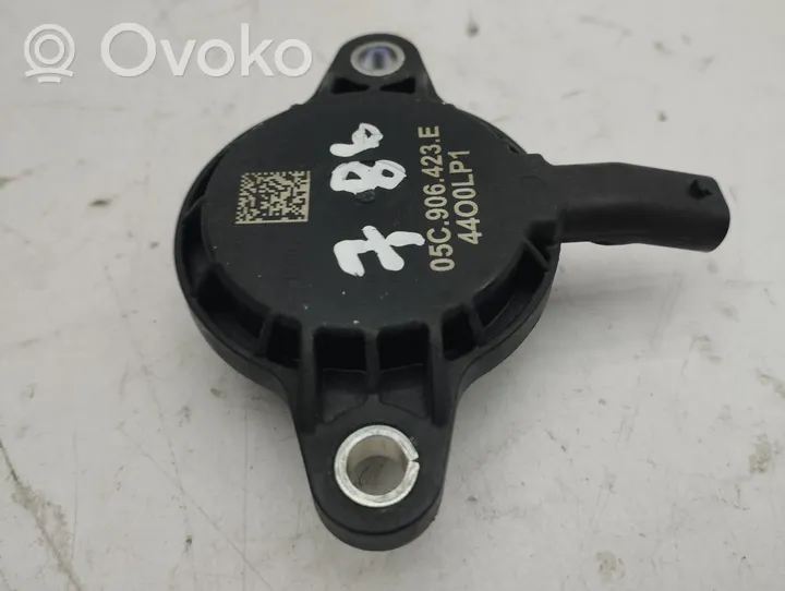 Seat Leon IV Zawór sterujący / Ustawienia wałka rozrządu 05C906423E