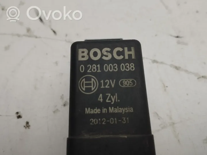 Audi A6 S6 C7 4G Przekaźnik / Modul układu ogrzewania wstępnego 0281003038