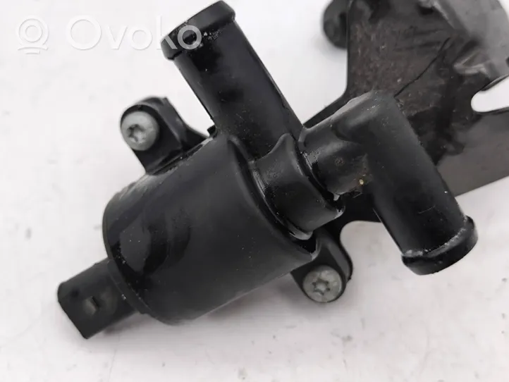 Audi A6 S6 C7 4G Pompe à eau de liquide de refroidissement 4H0121671D