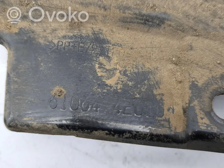 Toyota RAV 4 (XA30) Listwa błotnika tylnego 6106342010