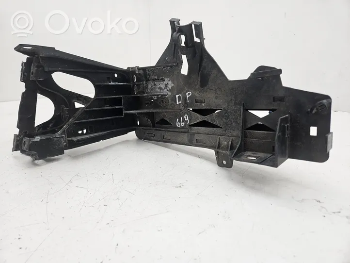 BMW 5 F10 F11 Support phare frontale 51647200794