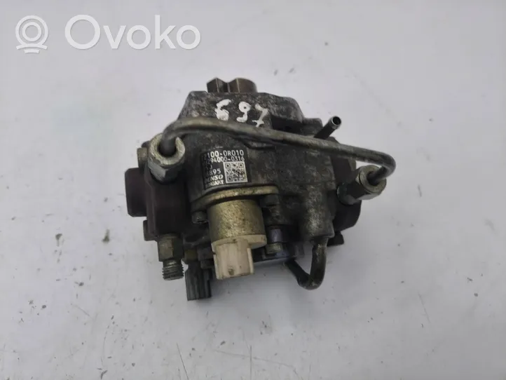 Toyota Corolla Verso AR10 Pompe d'injection de carburant à haute pression 221000R010