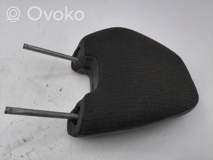 Volvo V70 Front seat headrest 