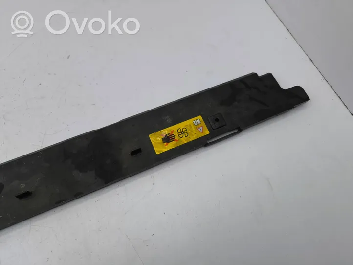 BMW i3 Staffa del pannello di supporto del radiatore parte superiore 7600543