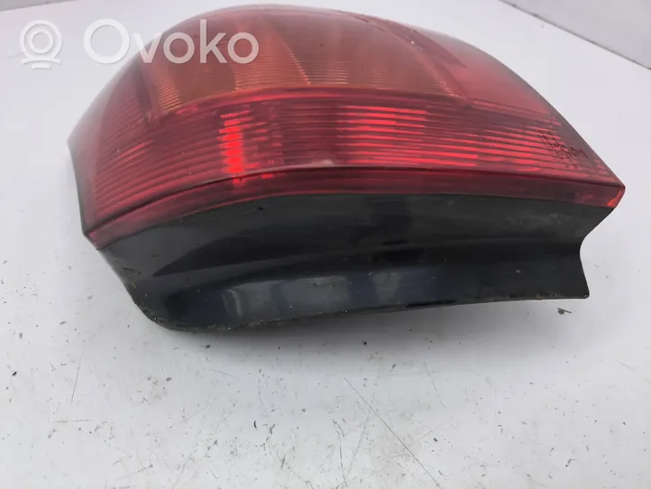 Toyota Corolla E120 E130 Lampa tylna 