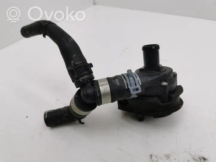 Skoda Octavia Mk4 Pompe à eau de liquide de refroidissement 5Q0965567N