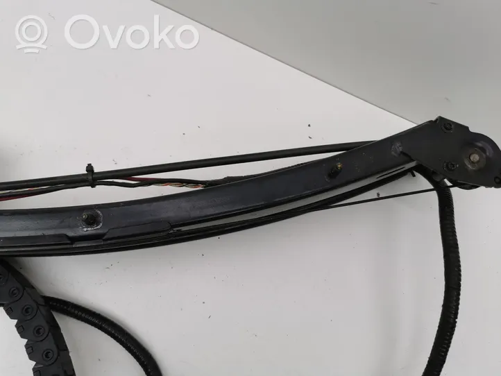 Chrysler Voyager Liukuoven moottori 04894992AFA