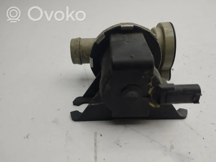 BMW i3 Valvola sfiato del serbatoio 7303949