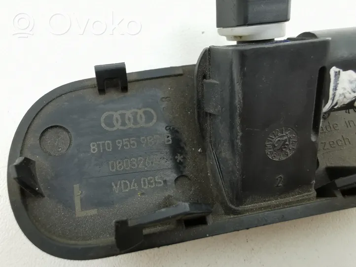 Audi A6 C7 Dysza spryskiwacza szyby przedniej / czołowej 8T0955987B