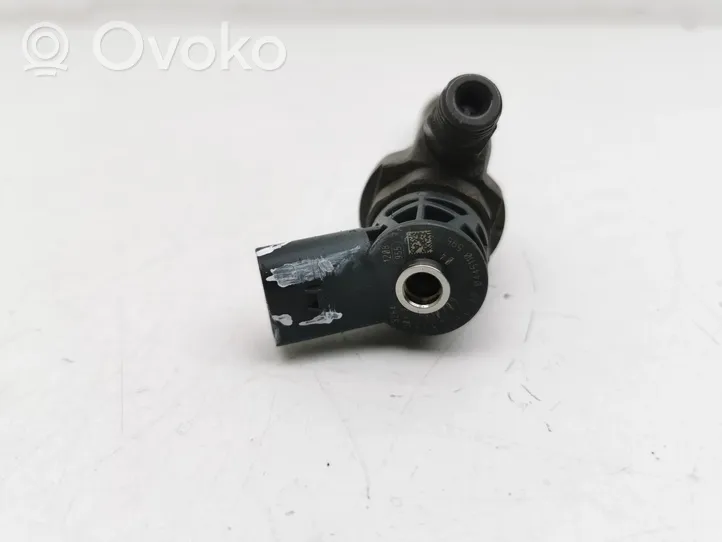 BMW 5 F10 F11 Fuel injector 0445110595