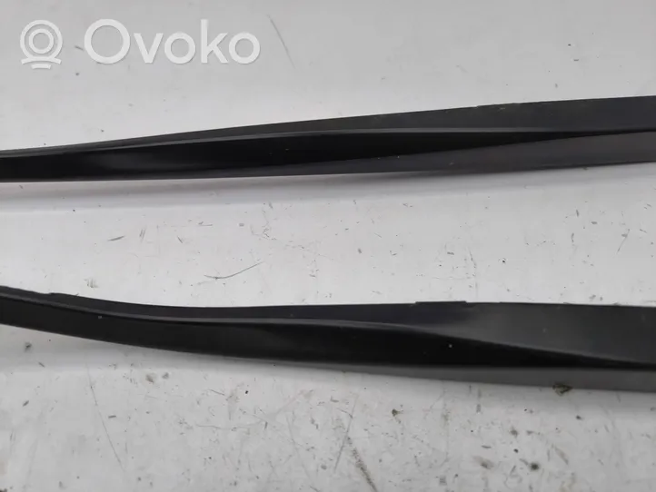 BMW 5 F10 F11 Front wiper blade arm 7182460