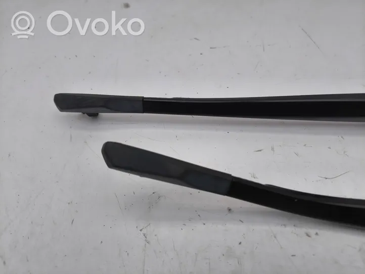 BMW 5 F10 F11 Front wiper blade arm 7182460