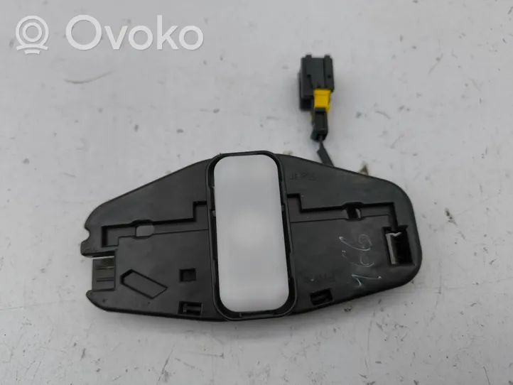 Citroen C4 II Picasso Sensore di pressione del sedile 83992102