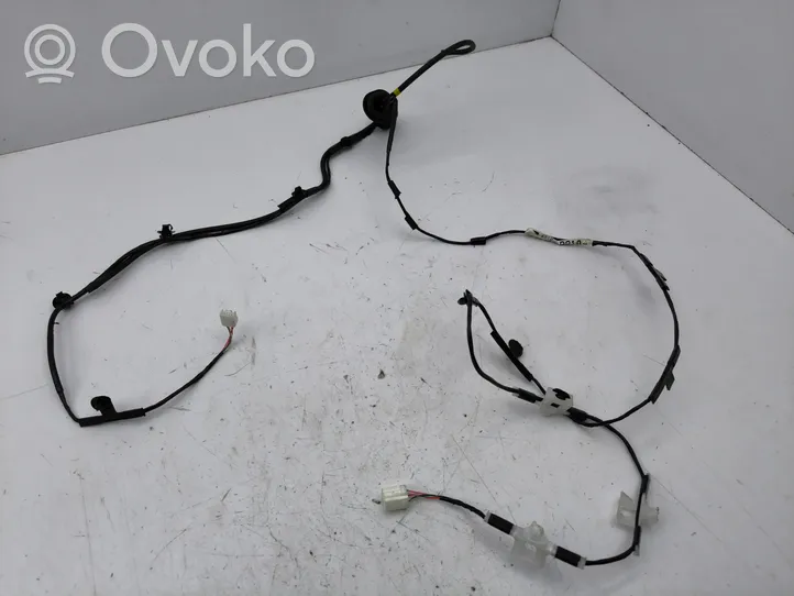 Mitsubishi Outlander Faisceau de câbles hayon de coffre 50122003620