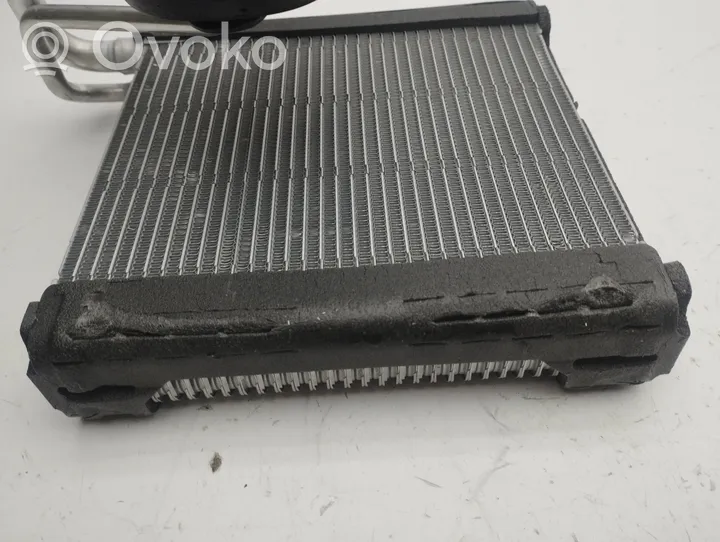 Audi A1 Gaisa kondicioniera radiators (salonā) 2Q2816103A