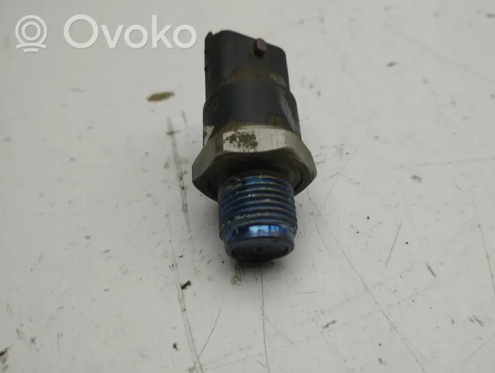 Toyota Yaris Kraftstoffdrucksensor 