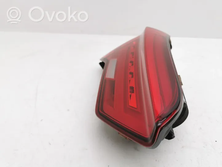 Volkswagen T-Roc Lampy tylnej klapy bagażnika 2GA945093A