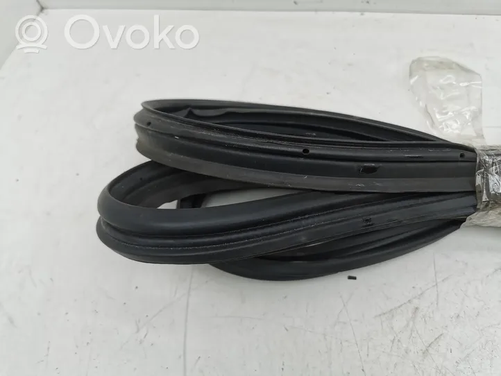 Honda HR-V Trunk rubber seal (body) 