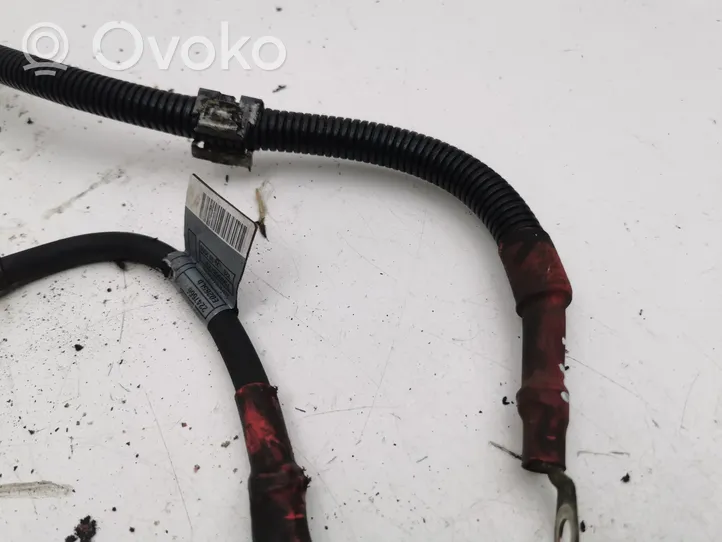 BMW 5 E39 Positive cable (battery) 2247665