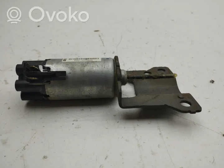 Chrysler Town & Country V Seat adjustment motor 966071102