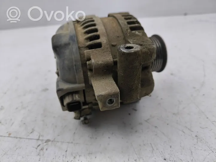 Toyota Corolla Verso AR10 Generatore/alternatore 