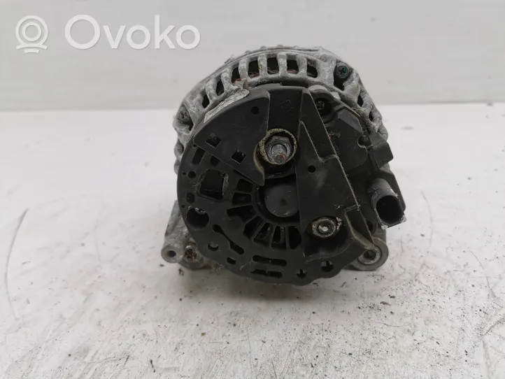 Volkswagen PASSAT B6 Generator/alternator 