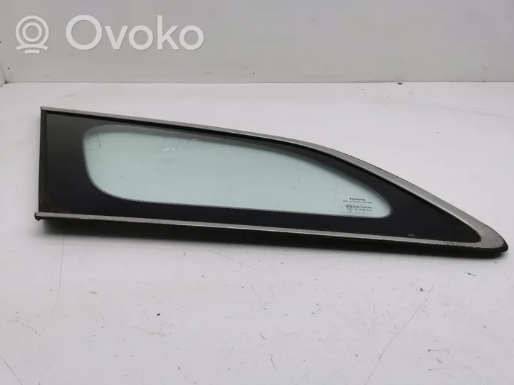 Toyota Avensis T270 Rear side window/glass 