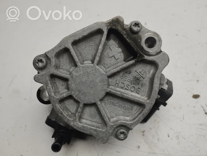 Peugeot 3008 II Vacuum pump 9804021880