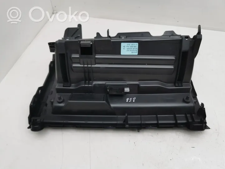 Volkswagen Golf VIII Hansikaslokero 5H2857097A4PK