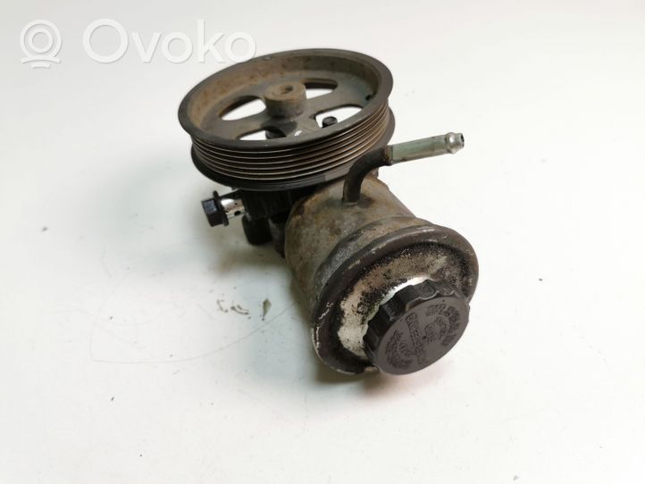 Toyota Avensis T250 Pompe de direction assistée 