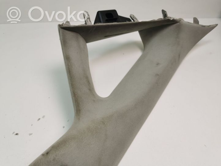 Toyota Prius (XW30) (A) Revêtement de pilier 6221047070