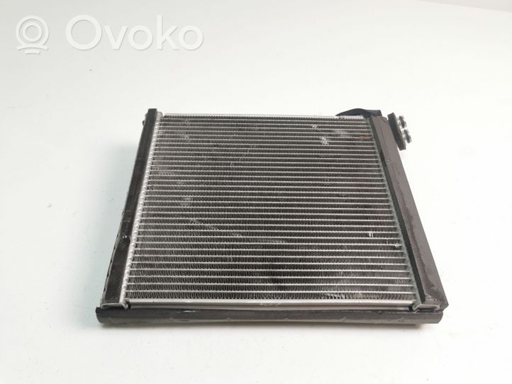 Toyota RAV 4 (XA40) Radiatore aria condizionata (A/C) (abitacolo) 