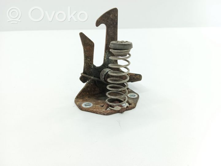 Volvo V70 Anello/gancio chiusura/serratura del vano motore/cofano 