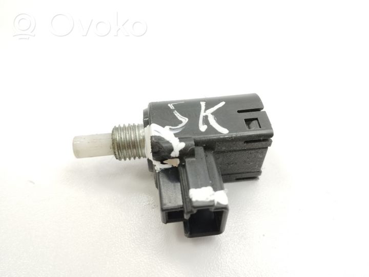 Toyota Auris E180 Sensor del pedal de embrague CV591