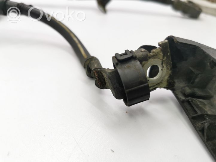 Toyota RAV 4 (XA30) Positive cable (battery) 8282320090