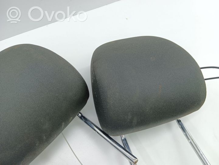 Toyota Avensis T270 Front seat headrest 