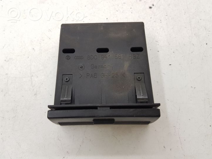 Audi A4 S4 B5 8D Vano portaoggetti nel bagagliaio anteriore 8D0941561