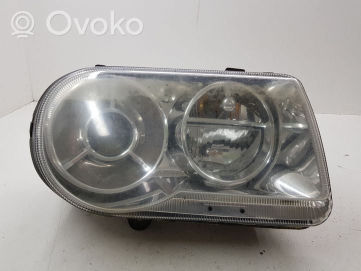 Chrysler 300 - 300C Phare frontale E131758982