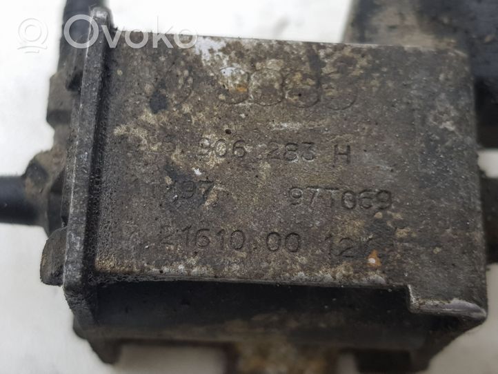 Volkswagen PASSAT B5 Vacuum valve 026906283H