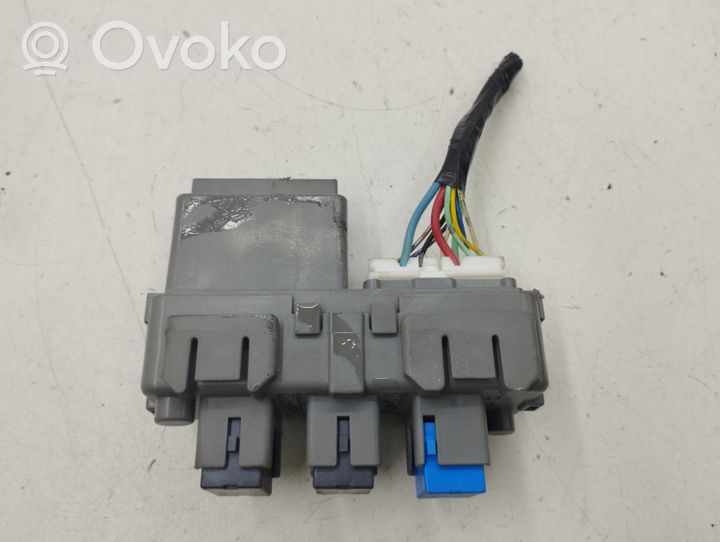 Honda CR-V Module de fusibles TV00030