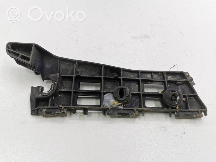 Toyota Prius (XW30) Priekinis laikiklis bamperio 5211647020