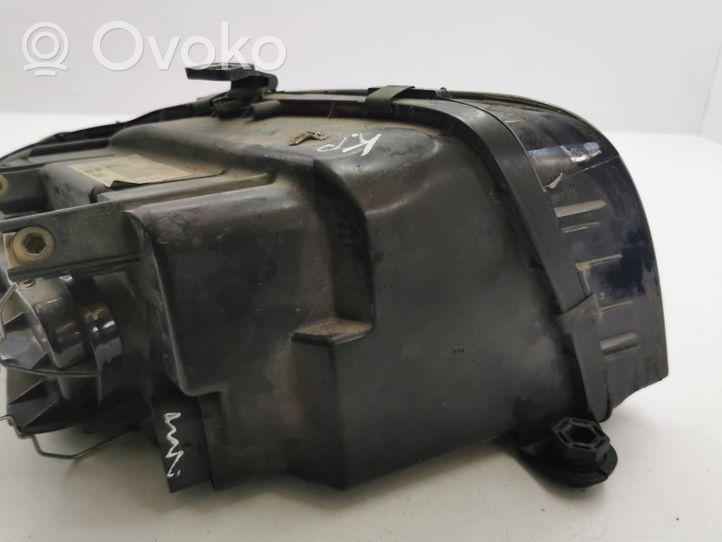 Audi A2 Faro delantero/faro principal 8Z0941003