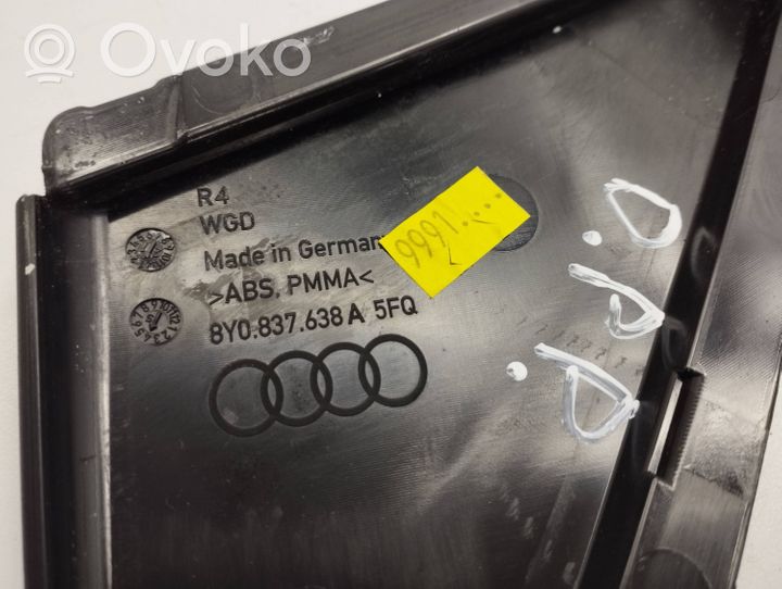 Audi A3 8Y Listwa / Uszczelka szyby drzwi przednich 8Y0837638