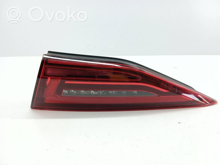 Audi A3 8Y Lampy tylnej klapy bagażnika 8Y0945308