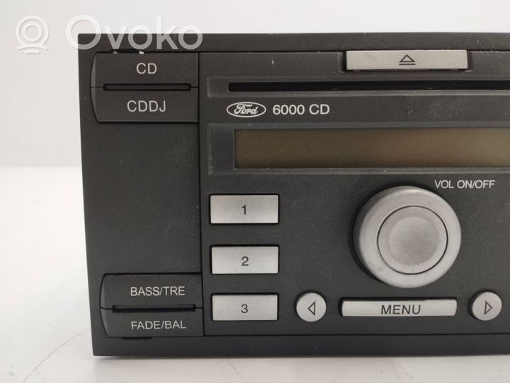 Ford Focus Radio/CD/DVD/GPS-pääyksikkö 4M5T18C815