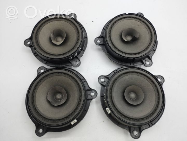 Nissan X-Trail T31 Kit sistema audio 28156EU00A