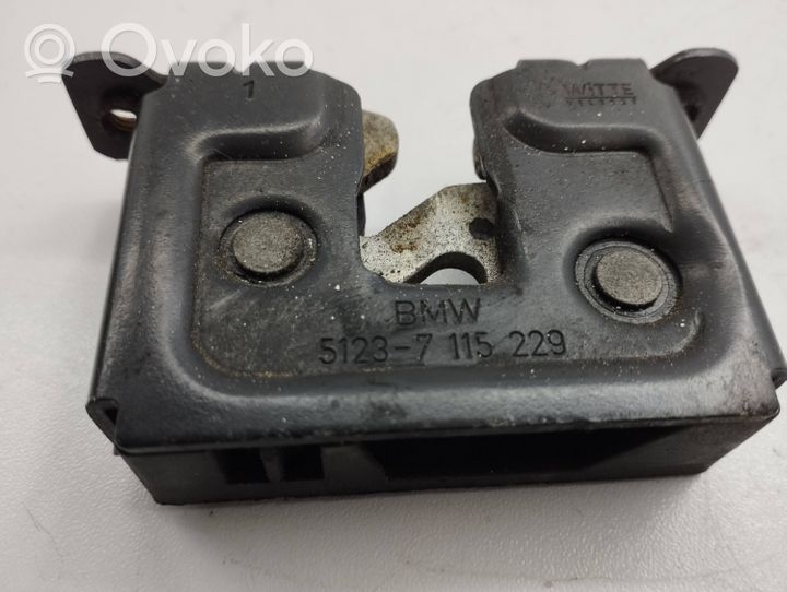 BMW 5 E60 E61 Chiusura/serratura vano motore/cofano 7115228