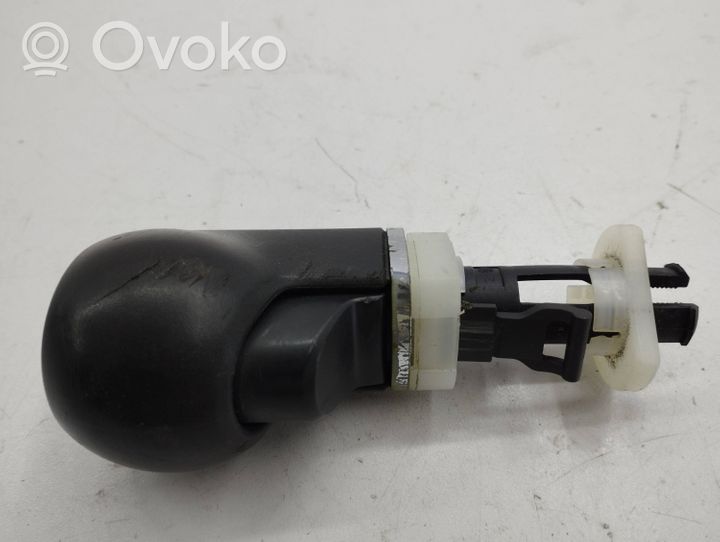 Opel Corsa D Отделка рычага переключения передач (кожа, головка) 009165082