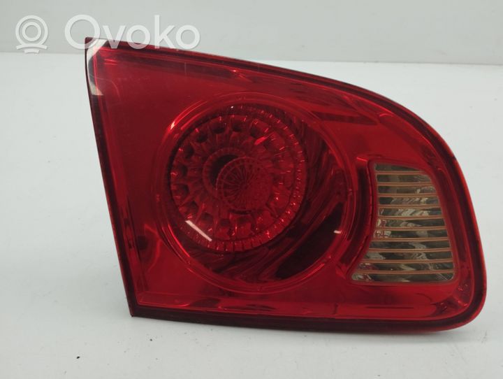 Hyundai Santa Fe Lampy tylnej klapy bagażnika 924052b000